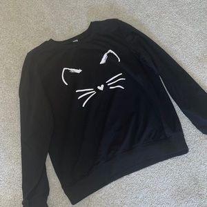 Cute sweater💕😁Never been worn!